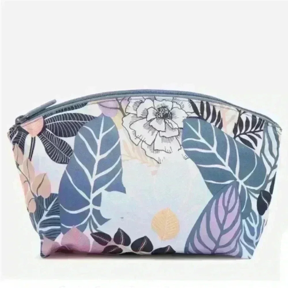 Vera Bradley Grand Travel Cosmetic Bag in Palm Floral NWT